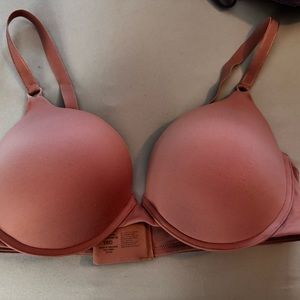 Bra 38d